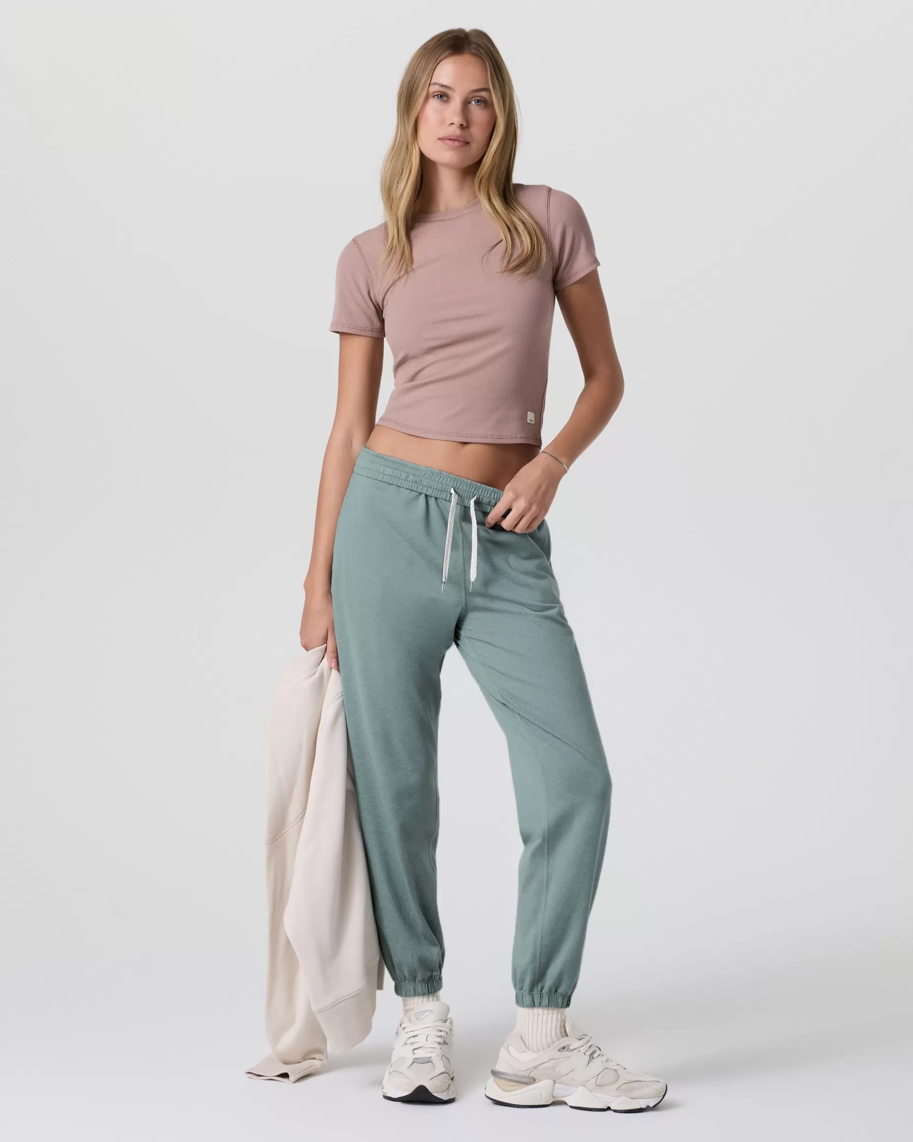 Vuori Boyfriend Jogger VintagePistachioHeather Store