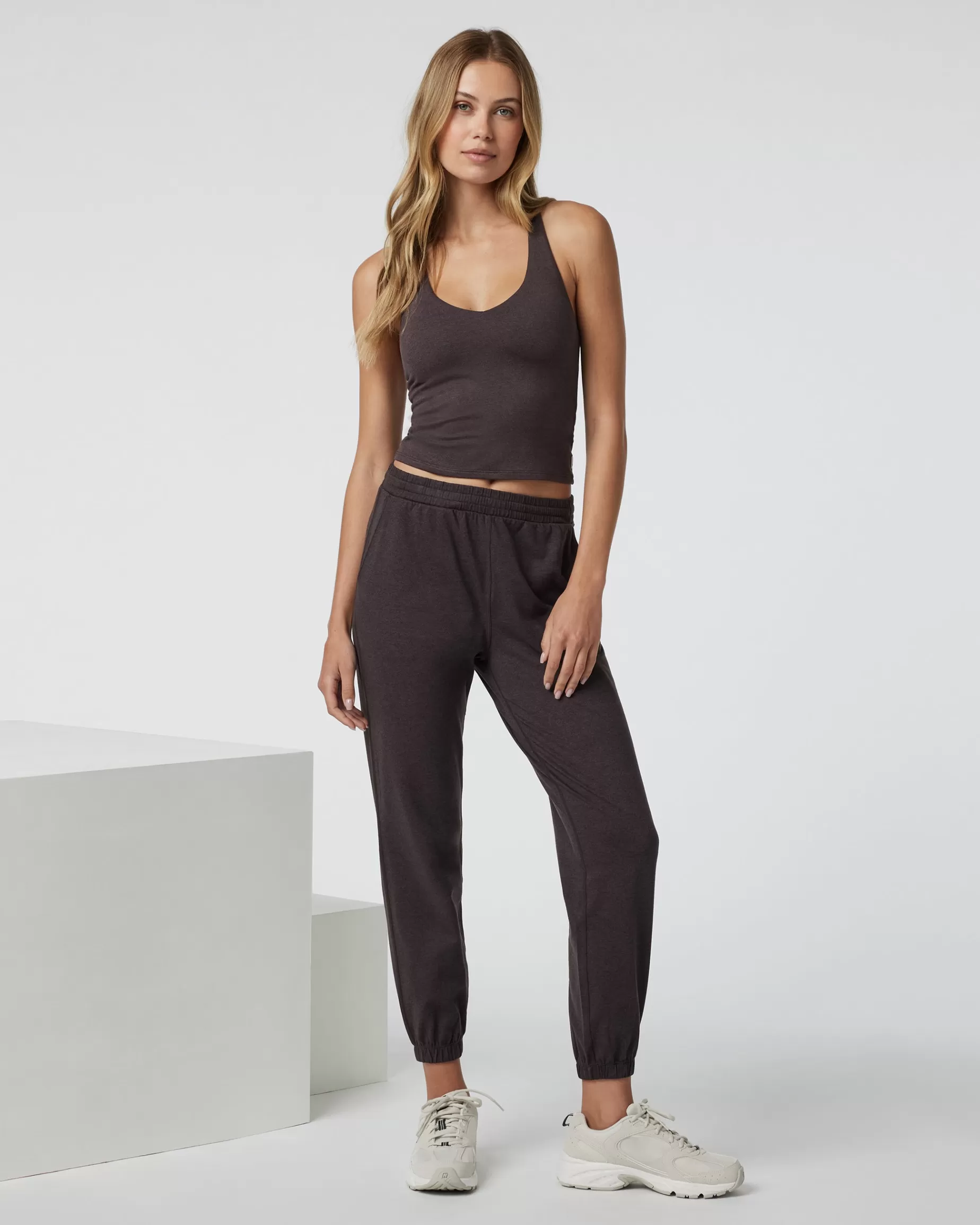 Vuori Boyfriend Jogger SangriaHeather Best Sale