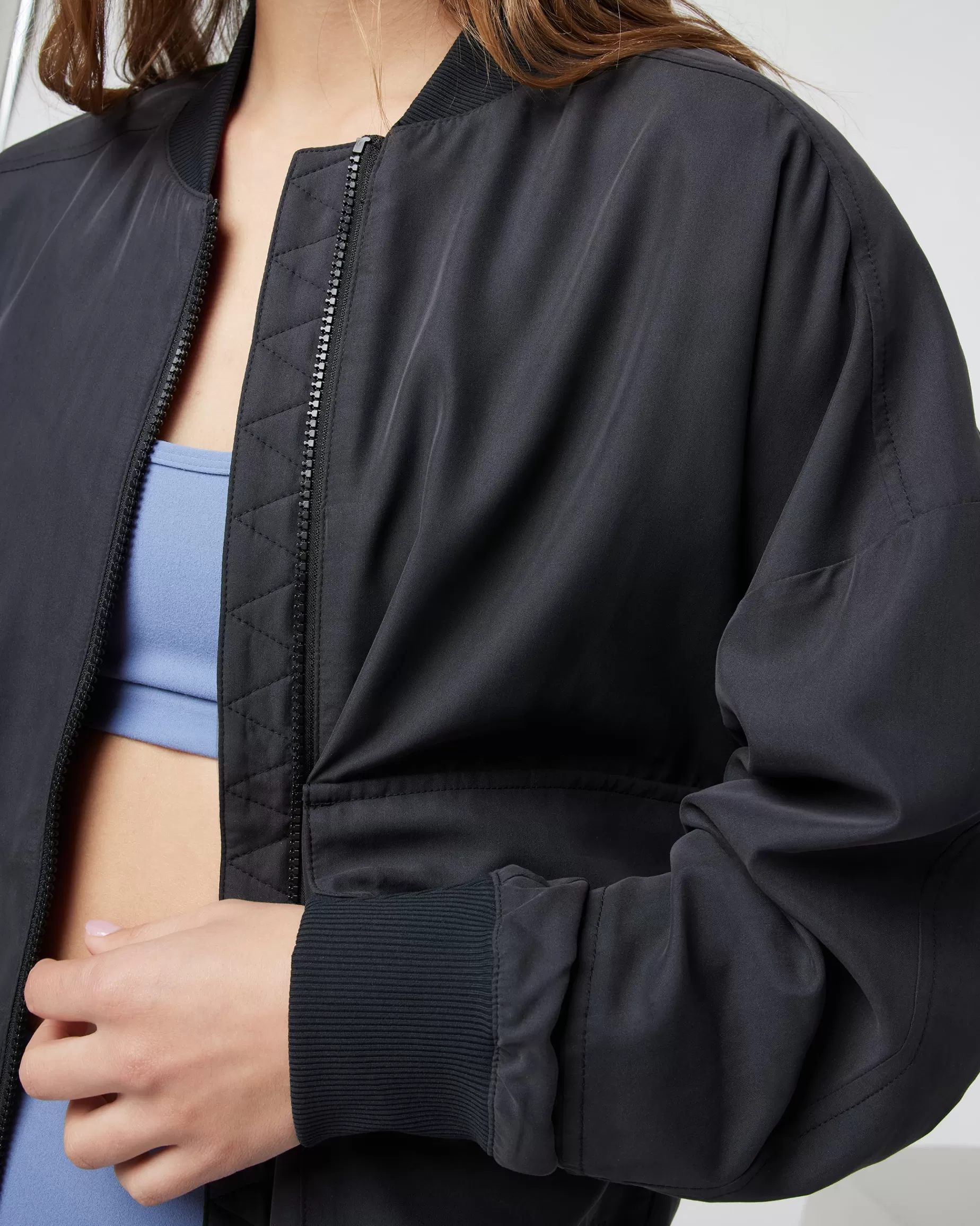 Vuori Capri Bomber Jacket Black Hot