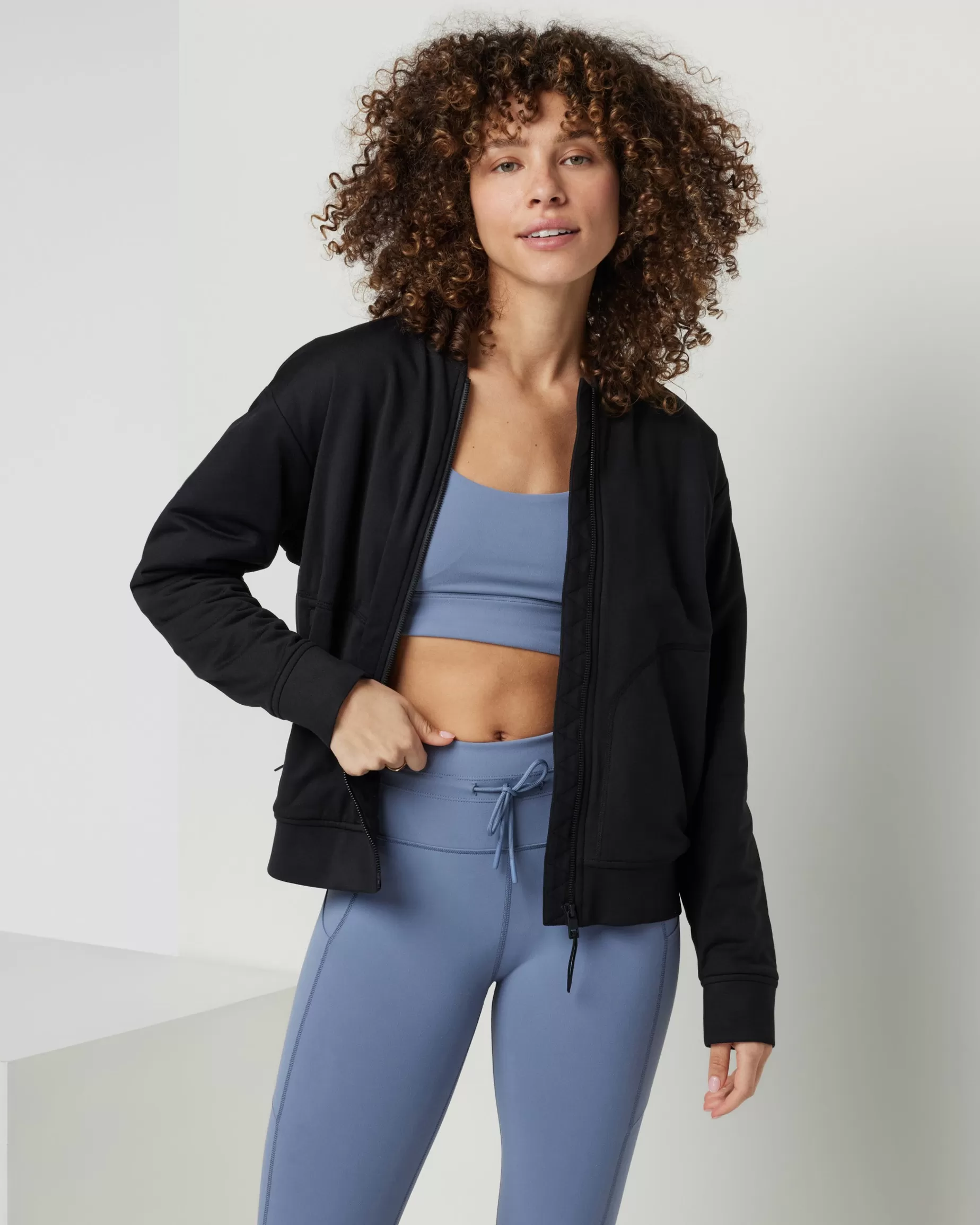 Vuori Halo Basin Bomber Black Shop