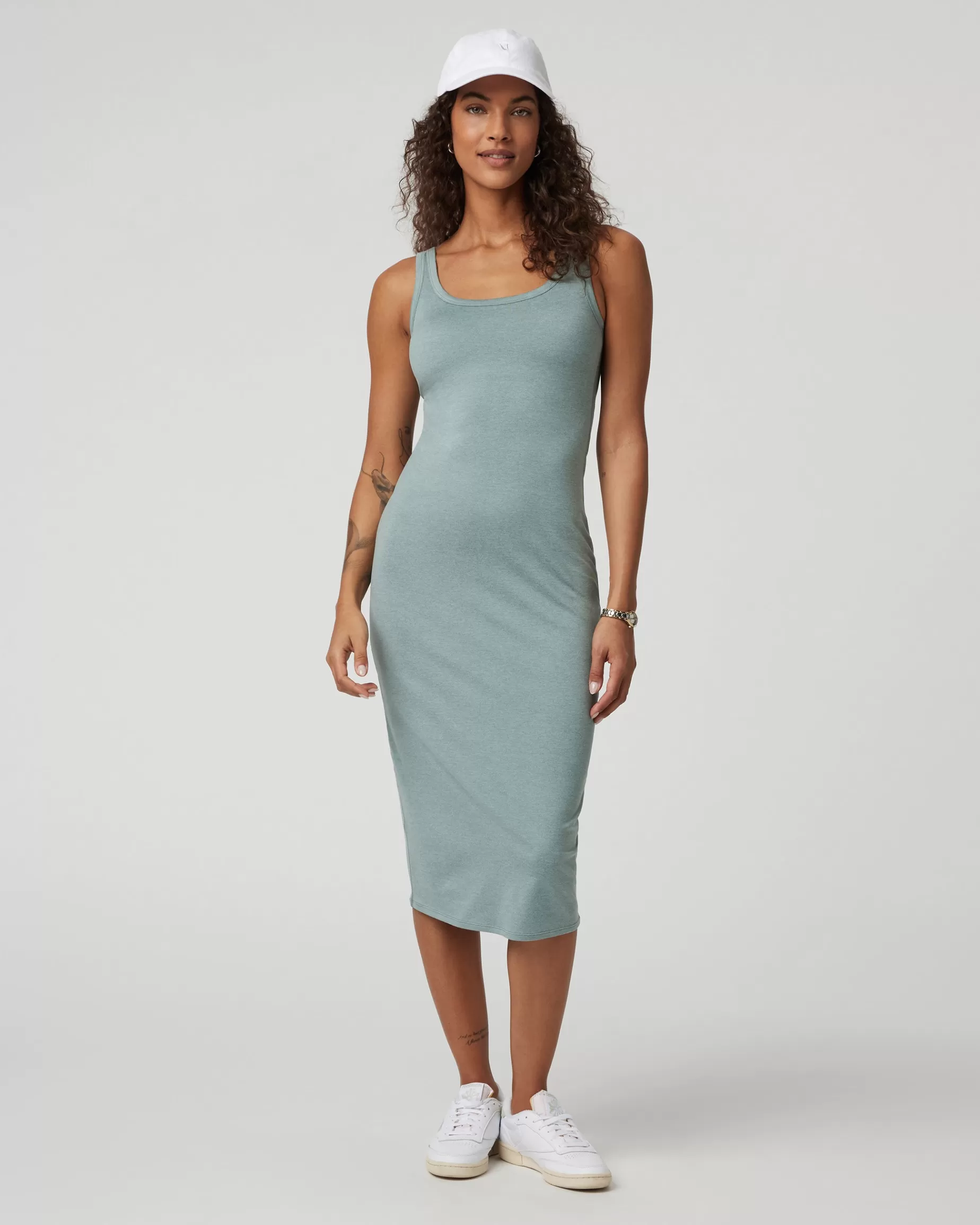 Vuori Halo Essential Dress VintagePistachioHeather Shop