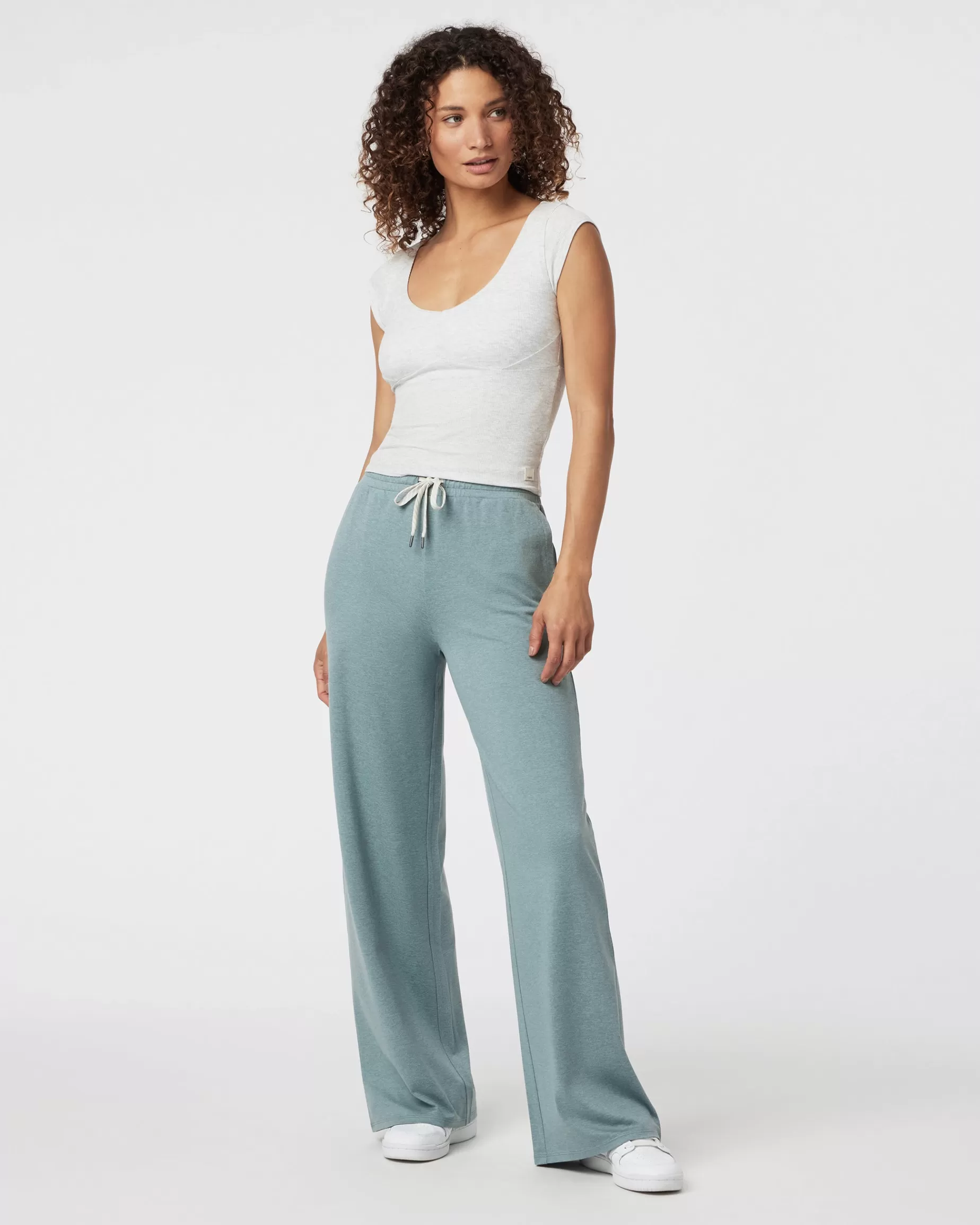 Vuori Halo Essential Wideleg VintagePistachioHeather Online