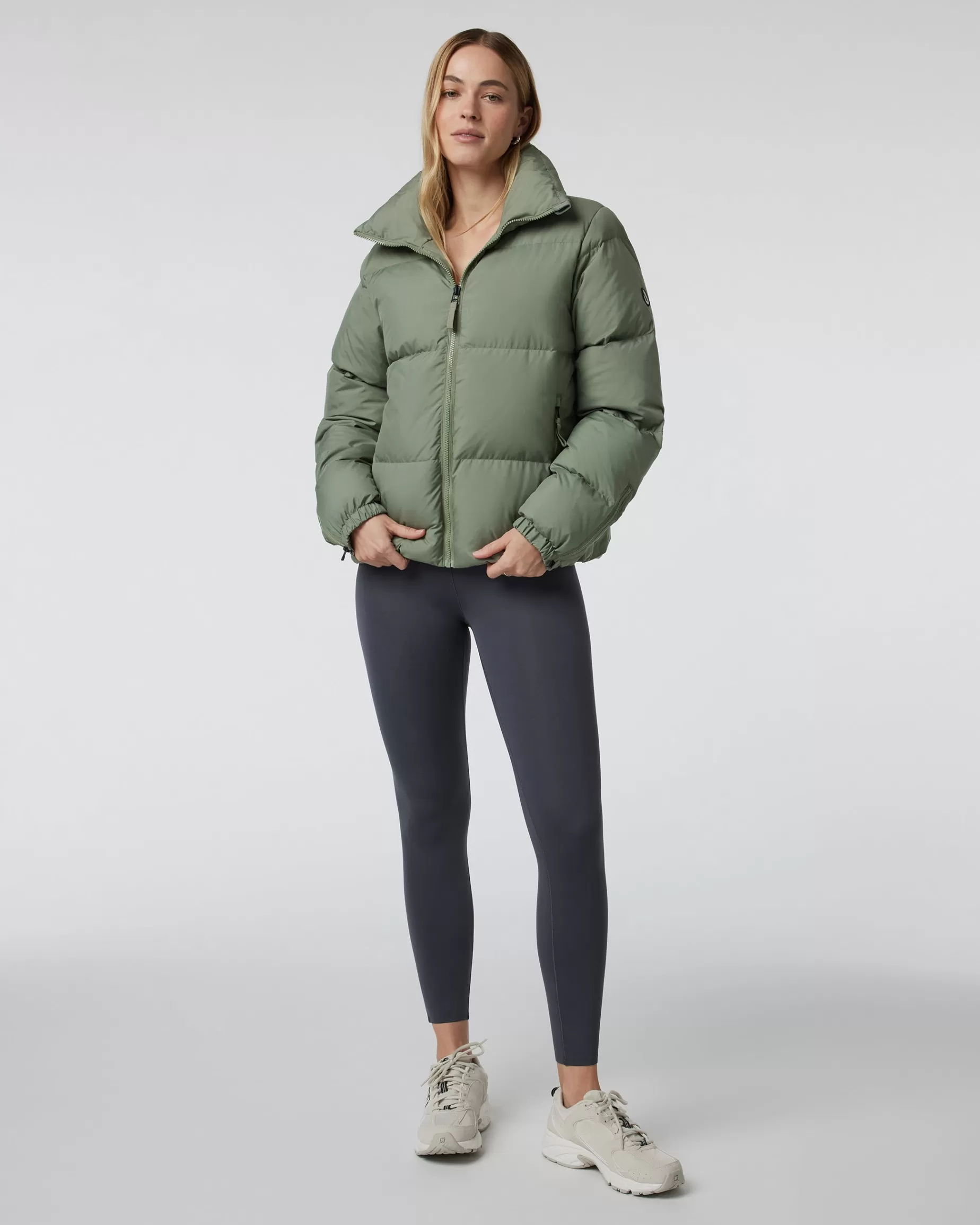 Vuori Hillside Down Jacket Laurel Flash Sale