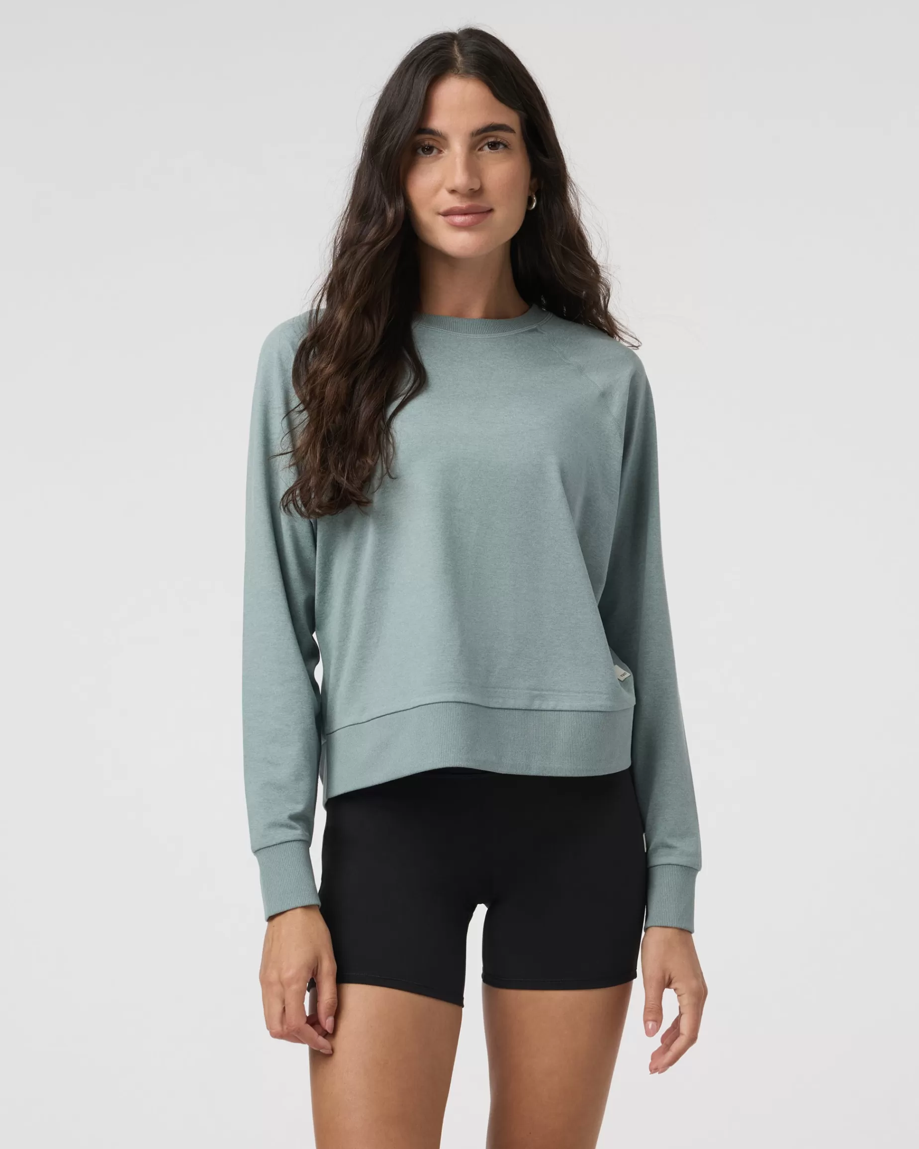 Vuori Long Sleeve Halo Crew VintagePistachioHeather Shop