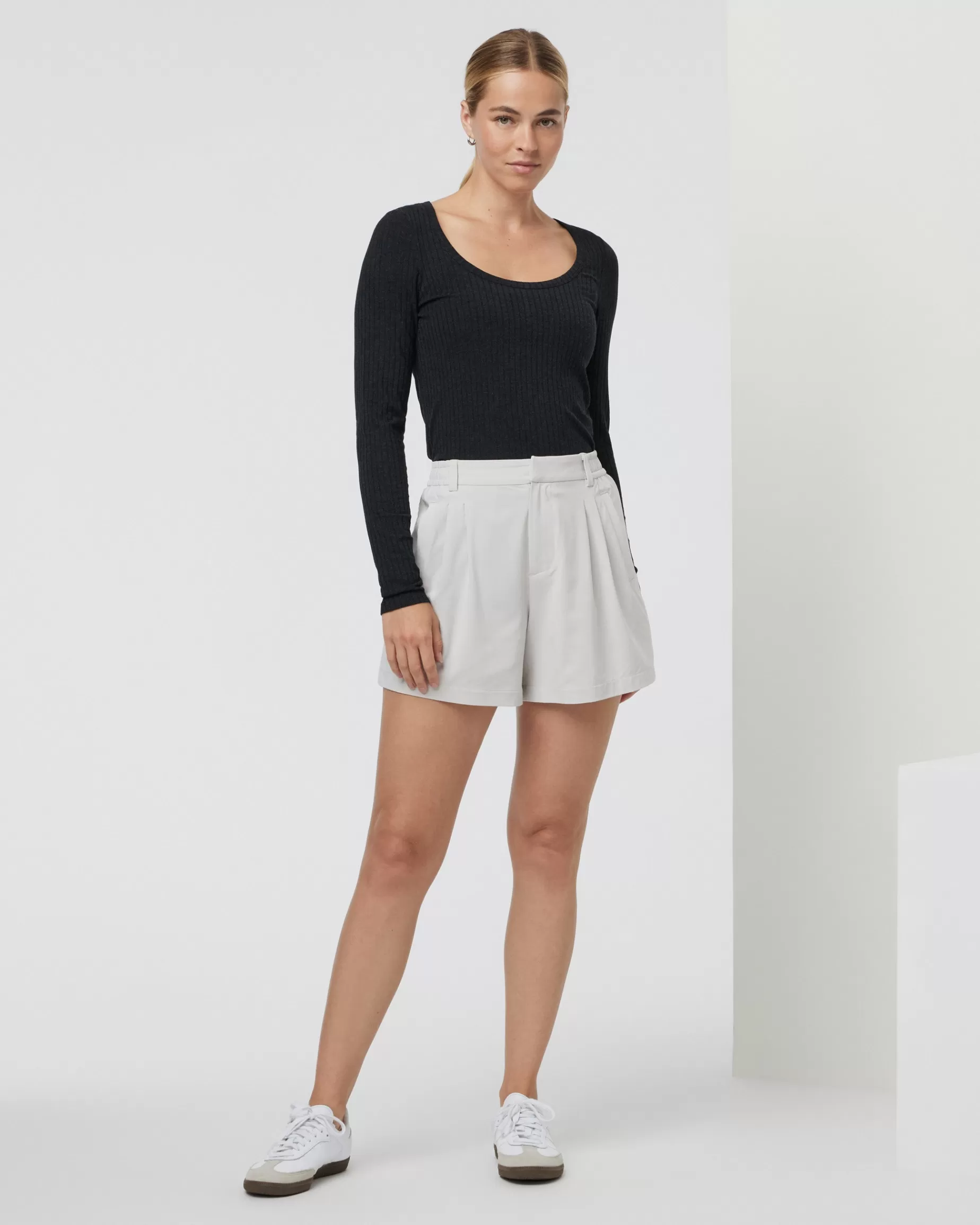 Vuori Long Sleeve Plie Top BlackHeather Cheap