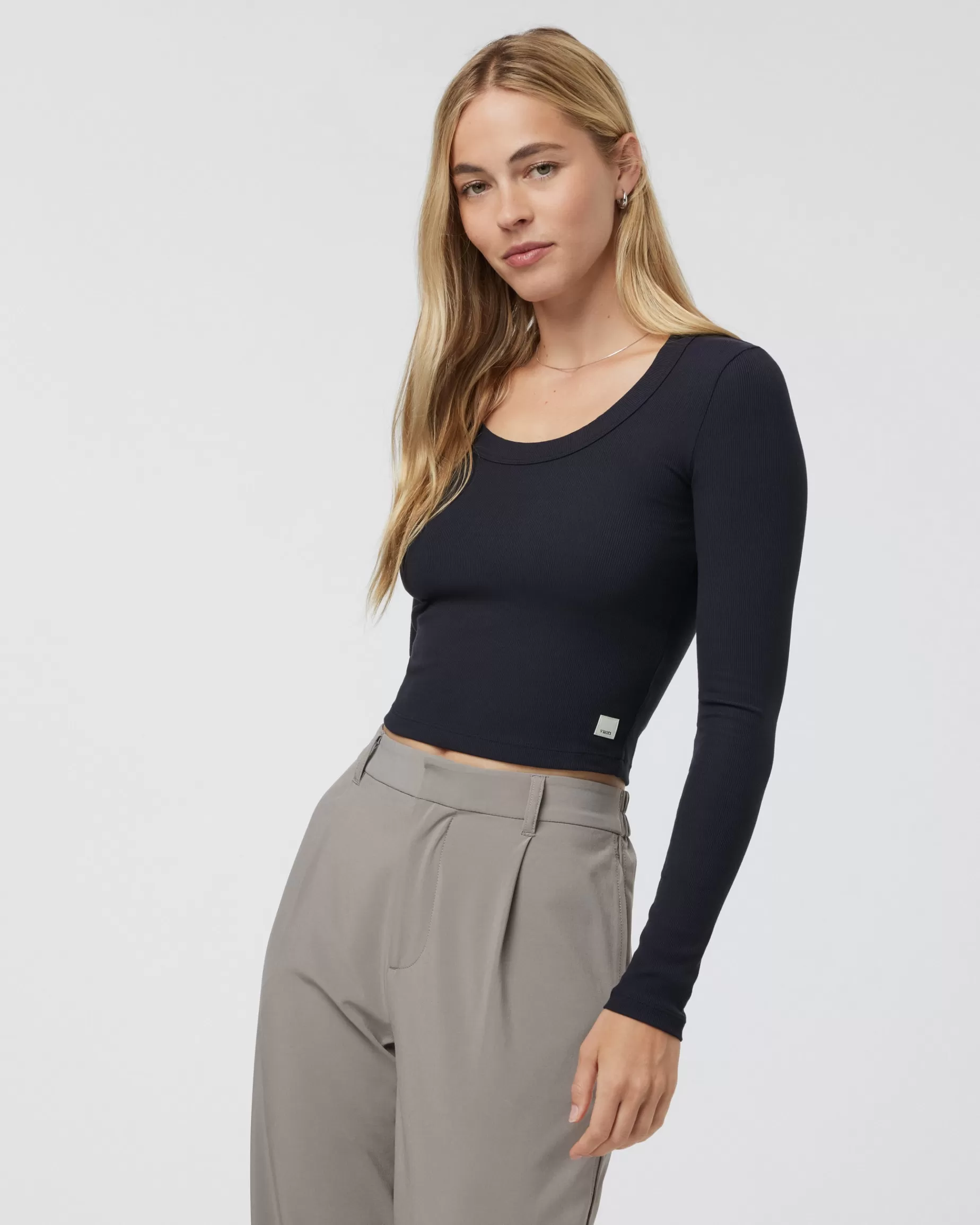 Vuori Long Sleeve Pose Scoop Tee Black Cheap