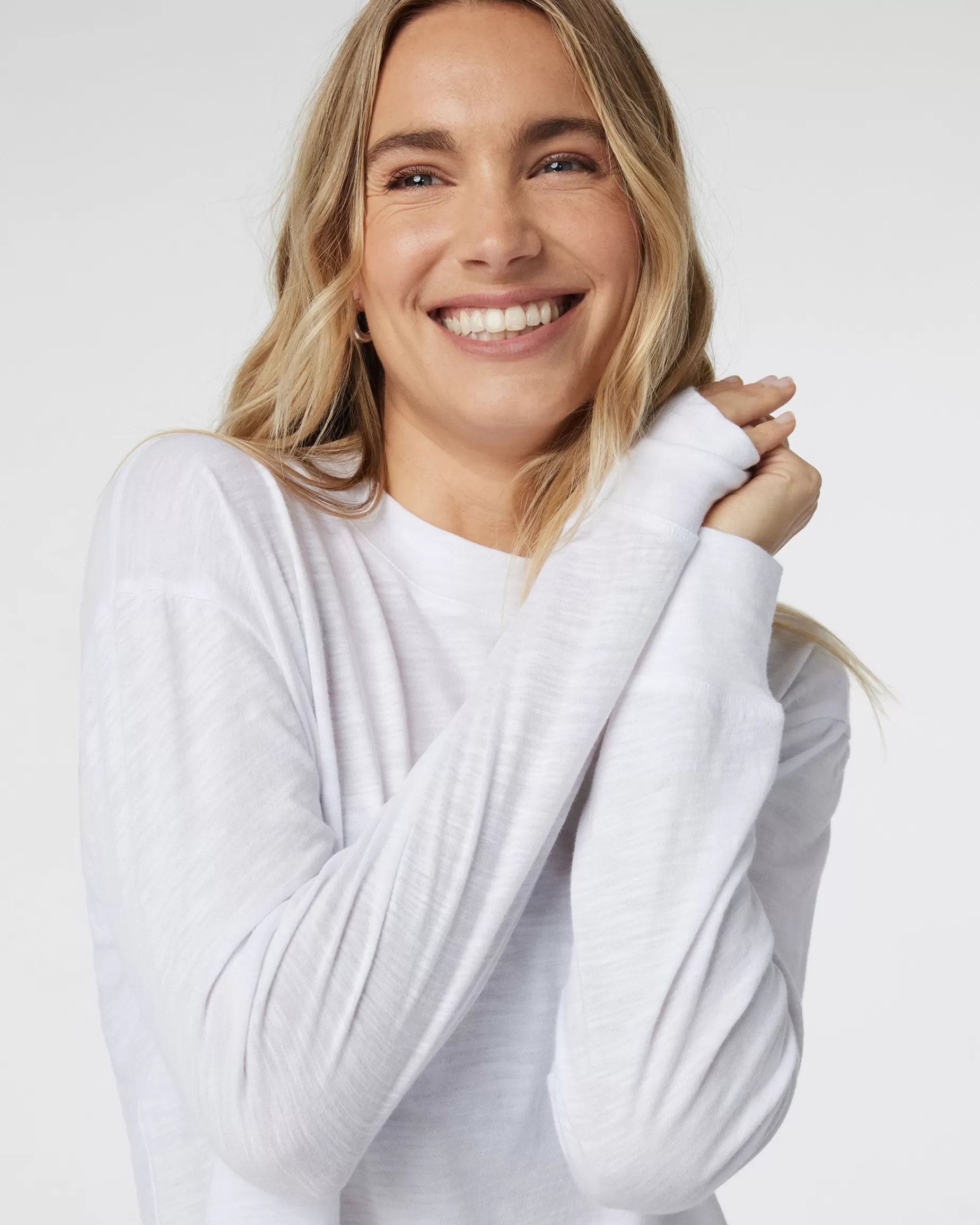 Vuori Long Sleeve Sunset Mock Tee White Fashion