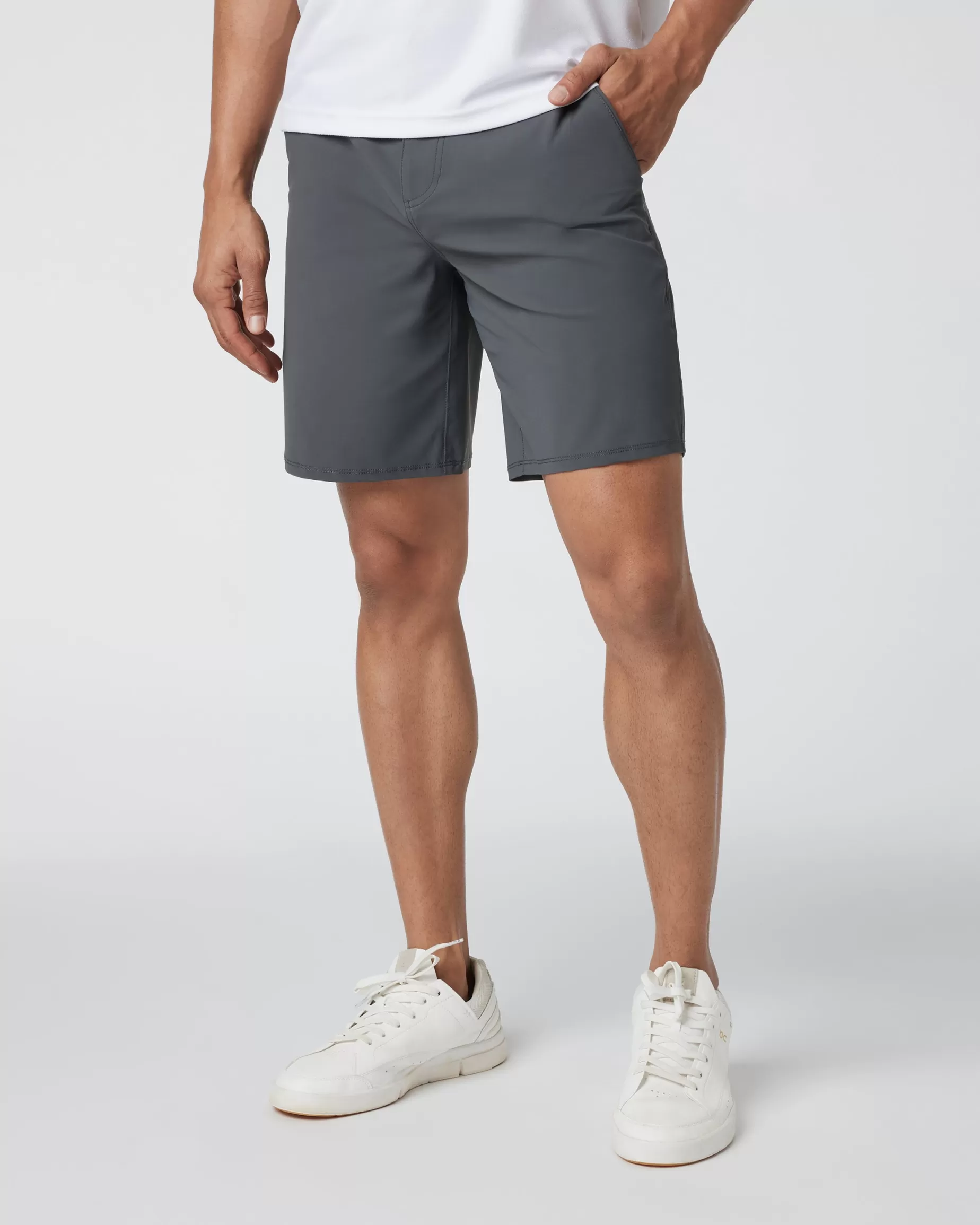 Vuori Meta Short Charcoal Shop