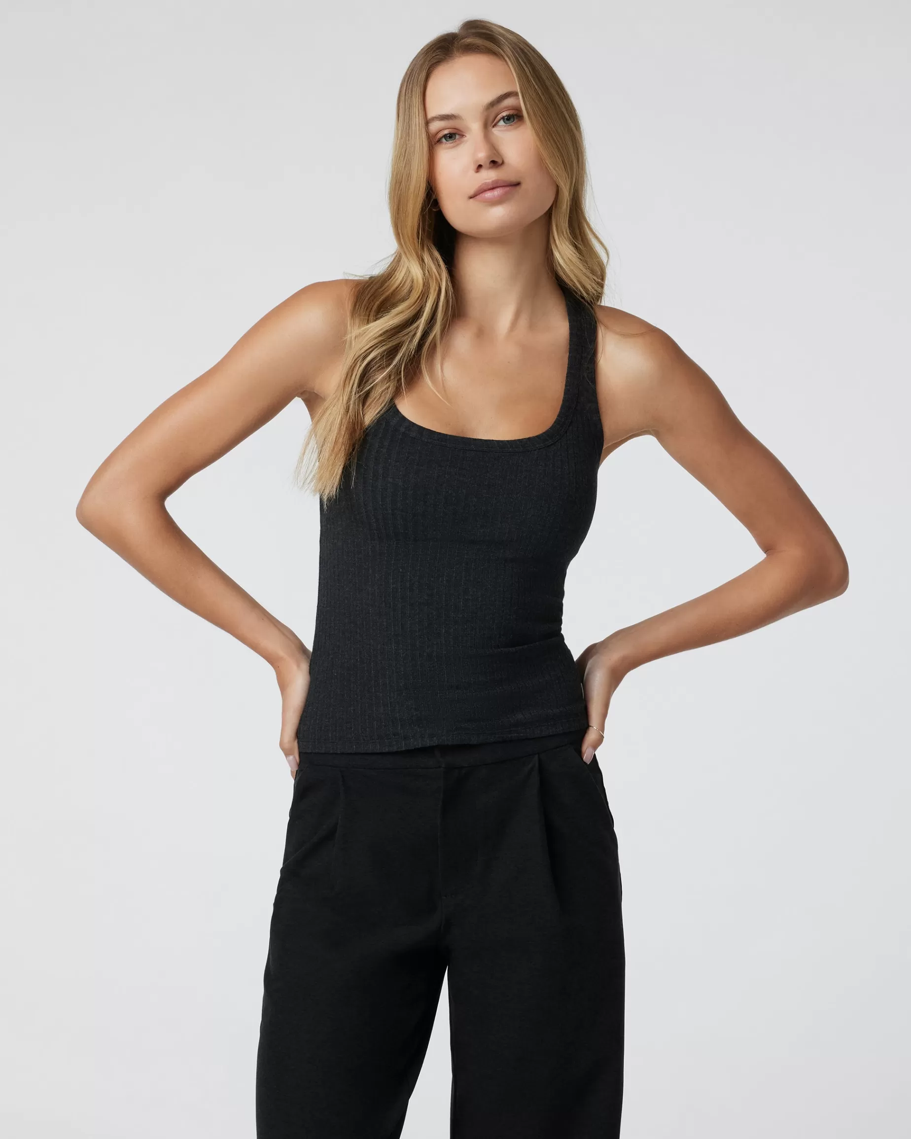 Vuori Plie Tank BlackHeather Sale