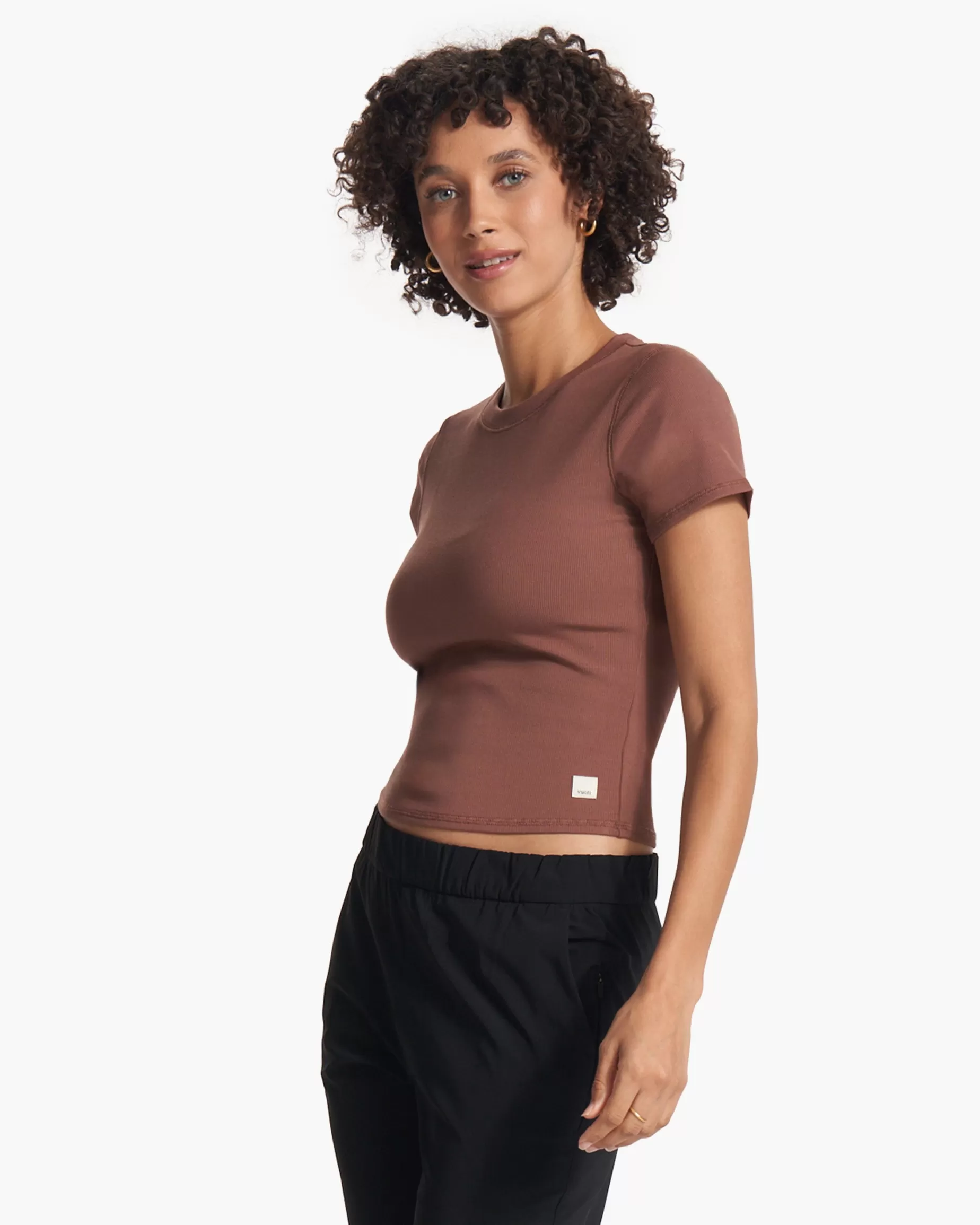 Vuori Pose Fitted Tee Hazelnut New