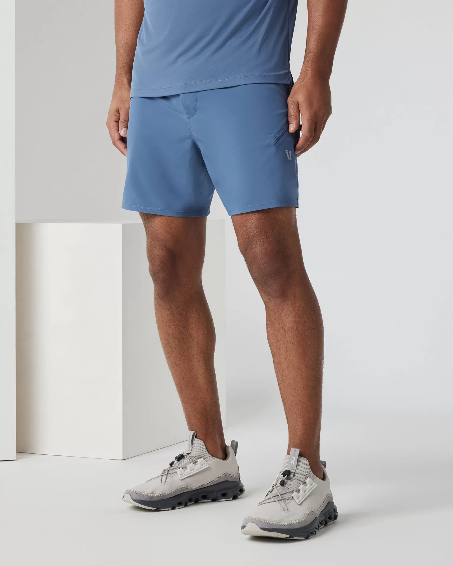 Vuori Qualify Run Short Lined 6" Nautilus Store