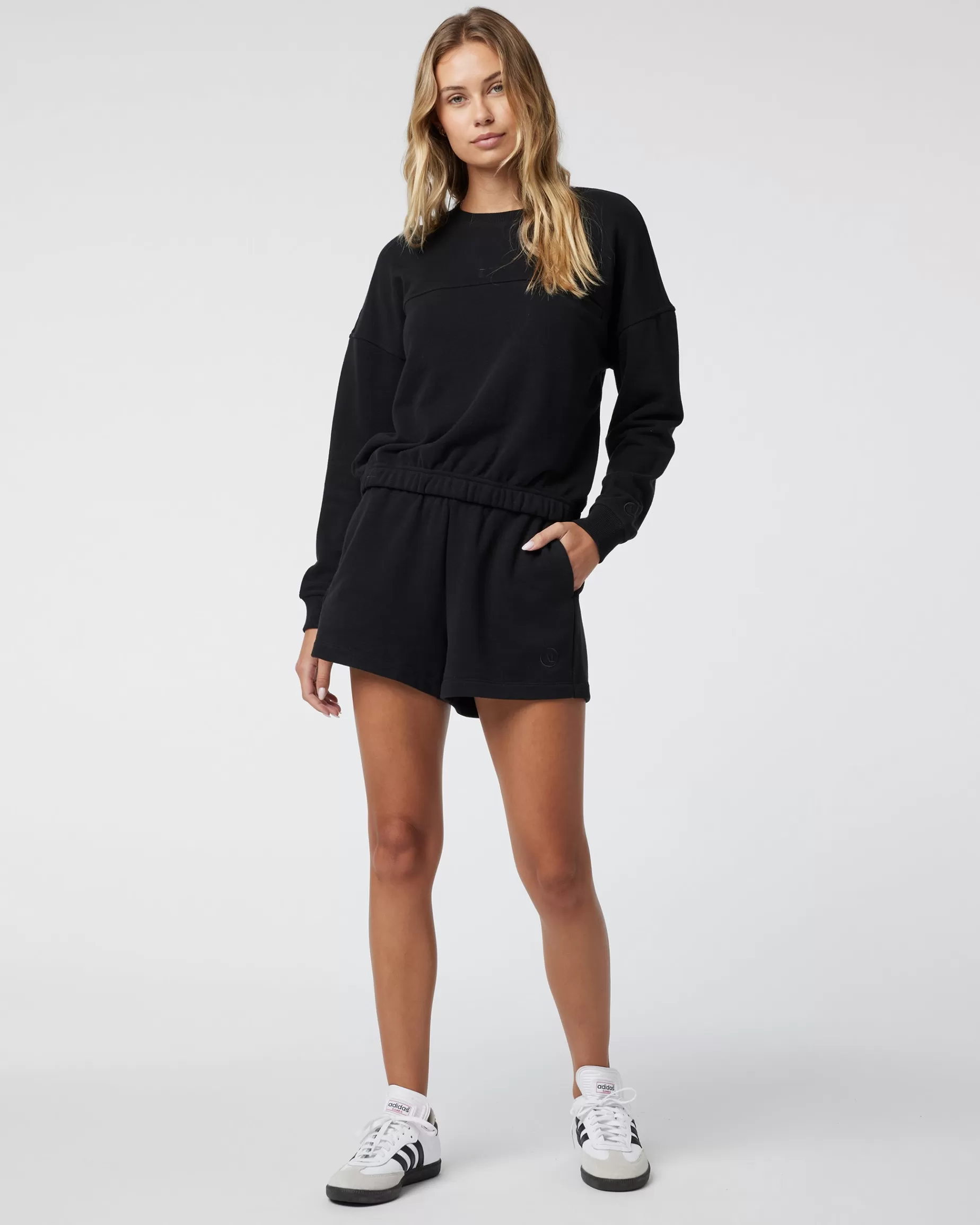 Vuori Sedona Sport Crew Black Outlet