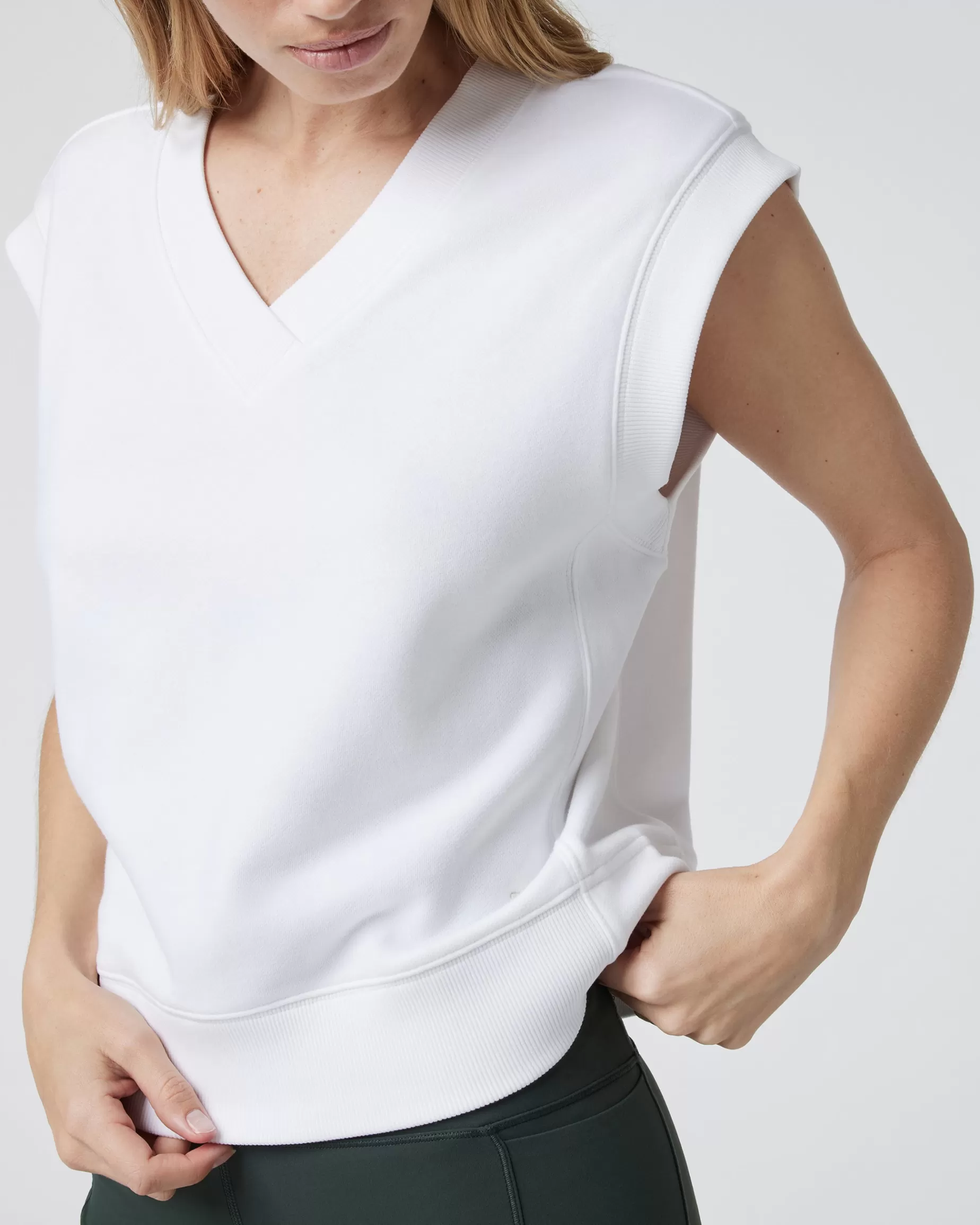 Vuori Sedona Vest White Hot