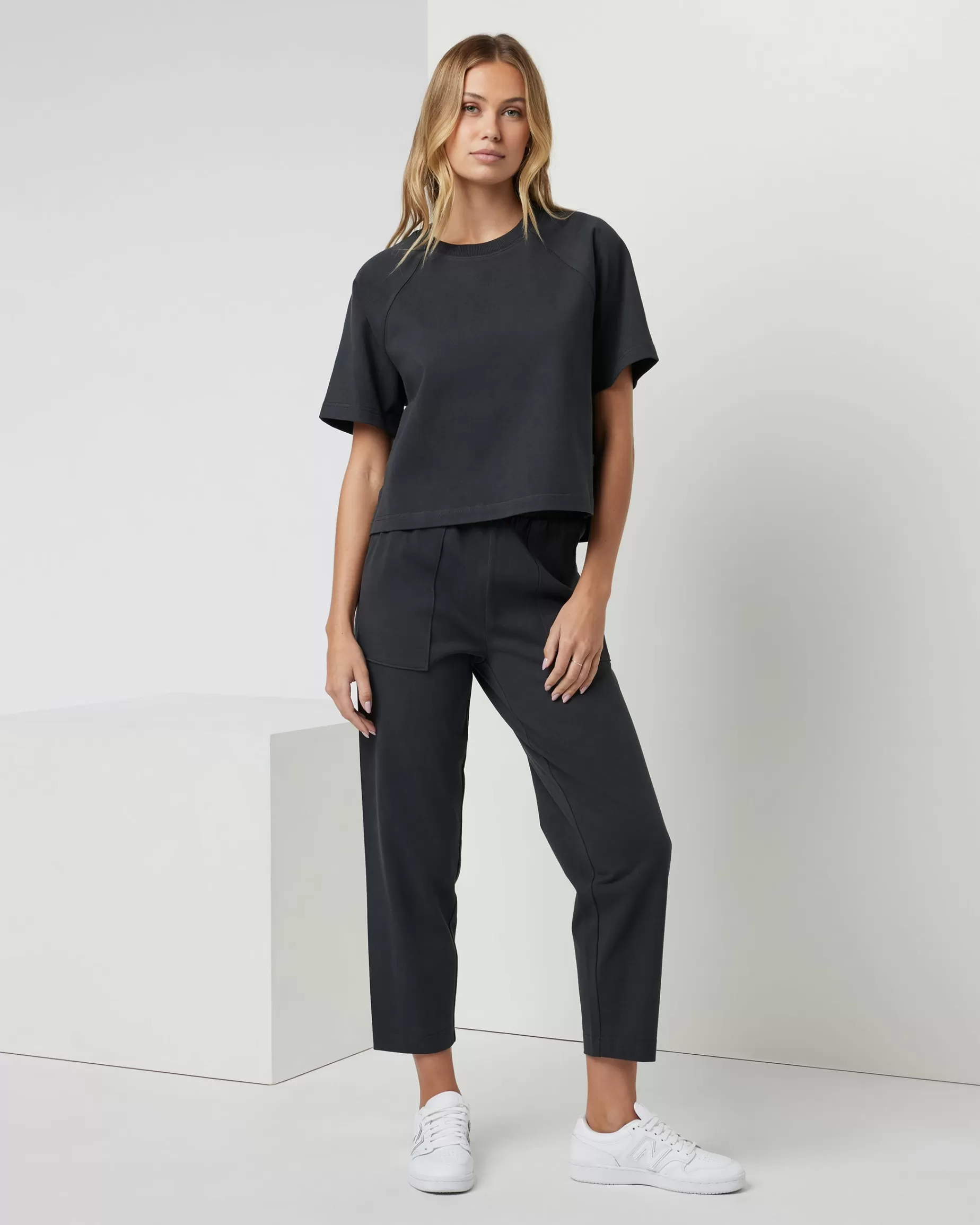 Vuori Short Sleeve Mackenzie Top WashedBlack Discount