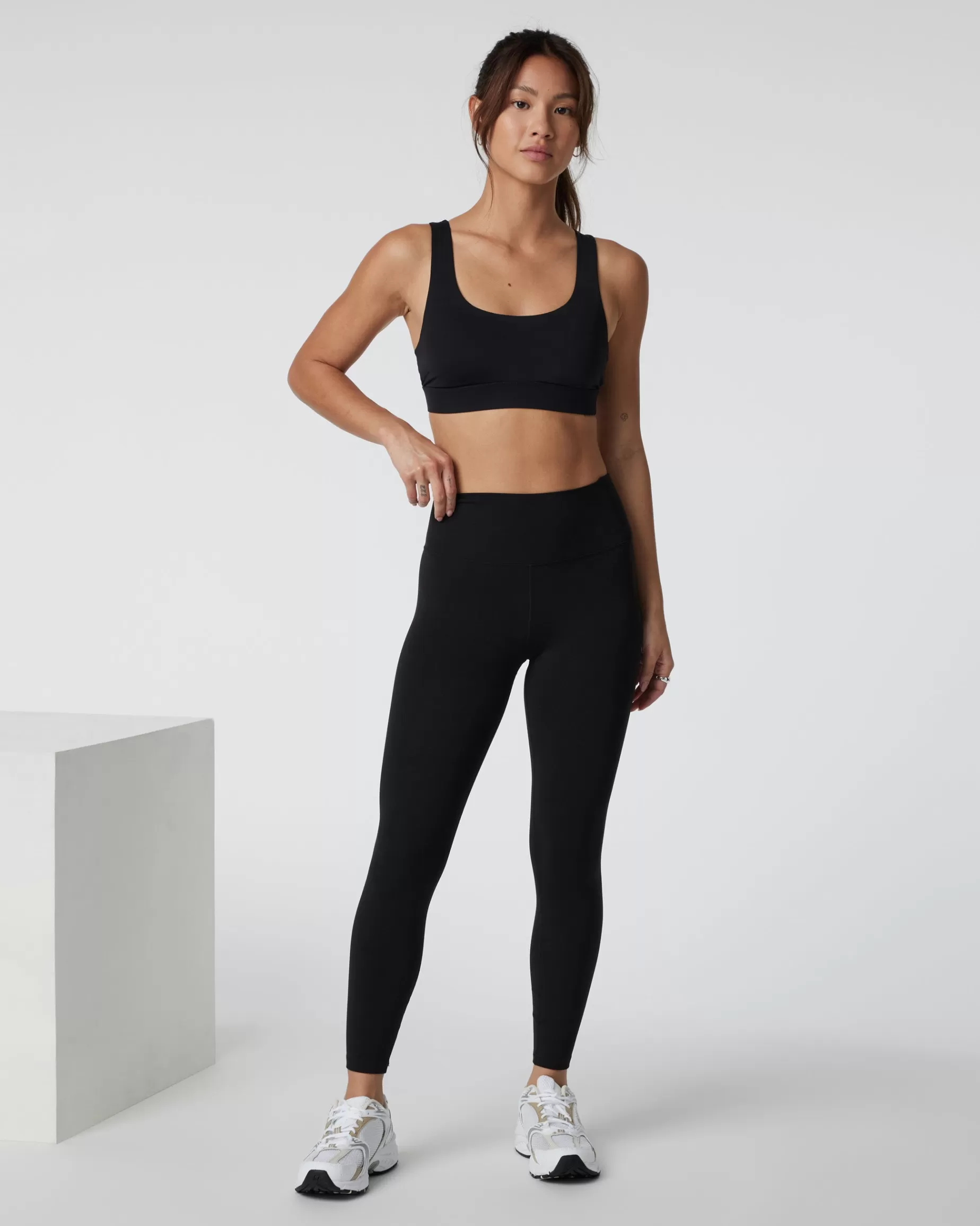 Vuori Stride Bra Black Cheap