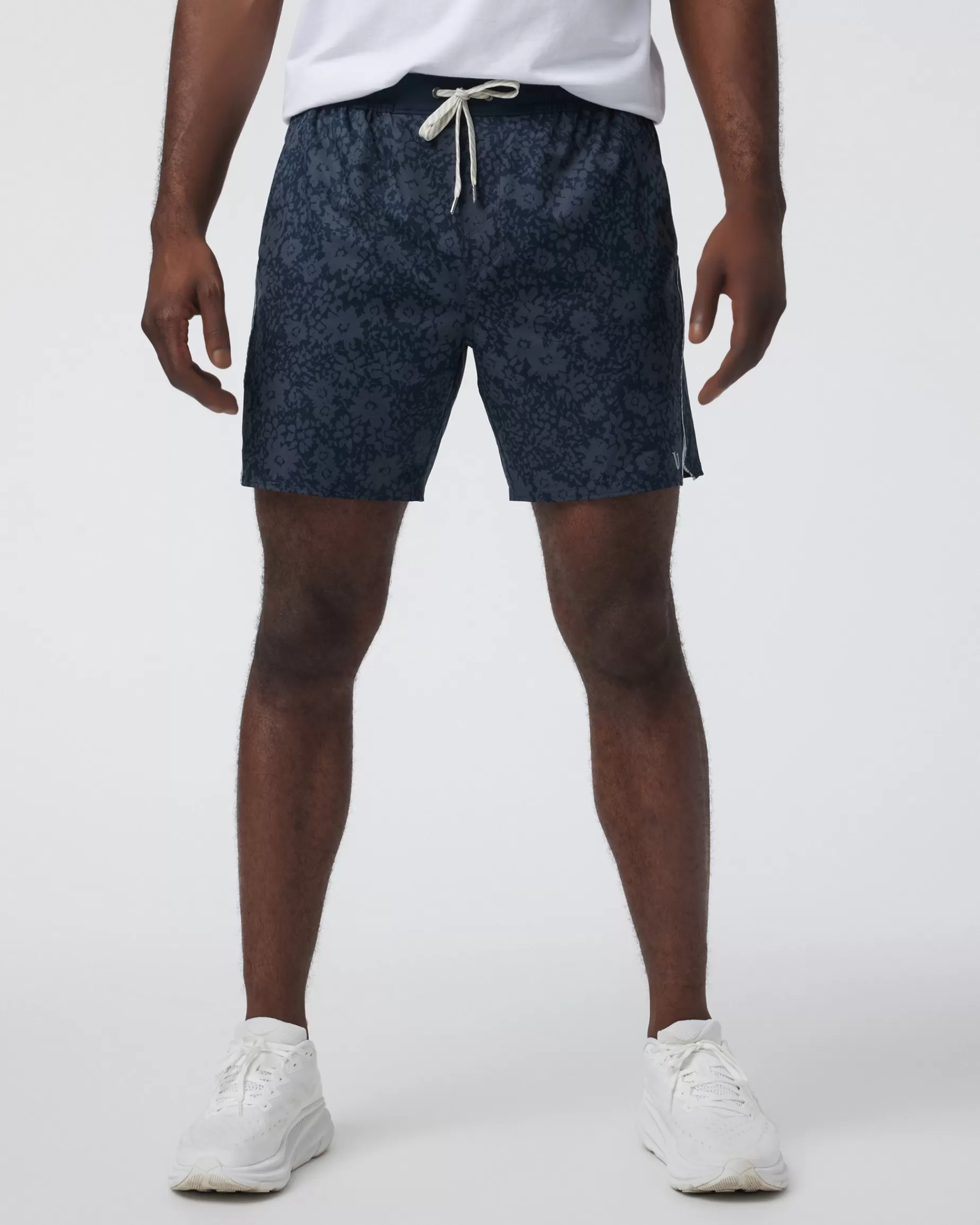 Vuori Trail Short 2.0 NavyWildflower Sale