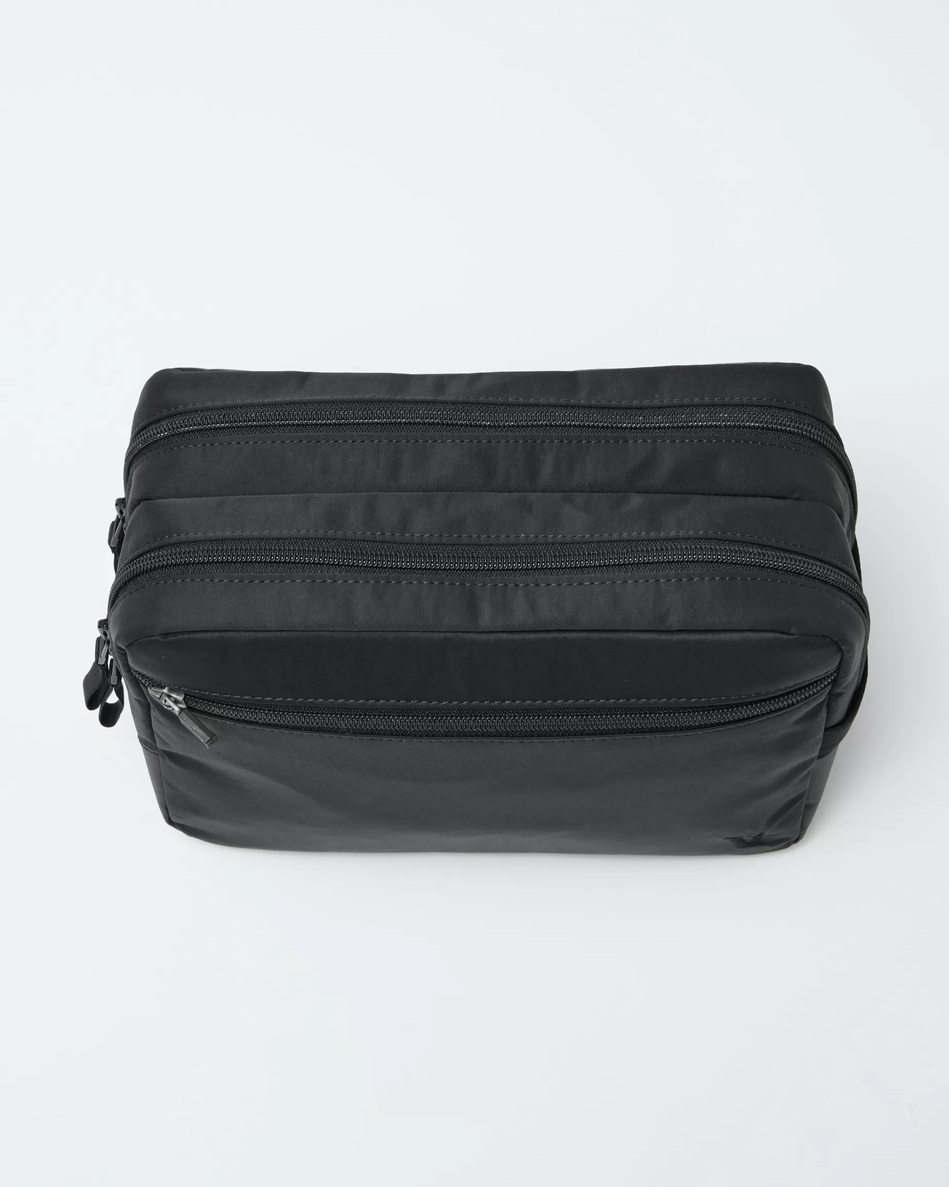 Vuori Travel Kit Black Store