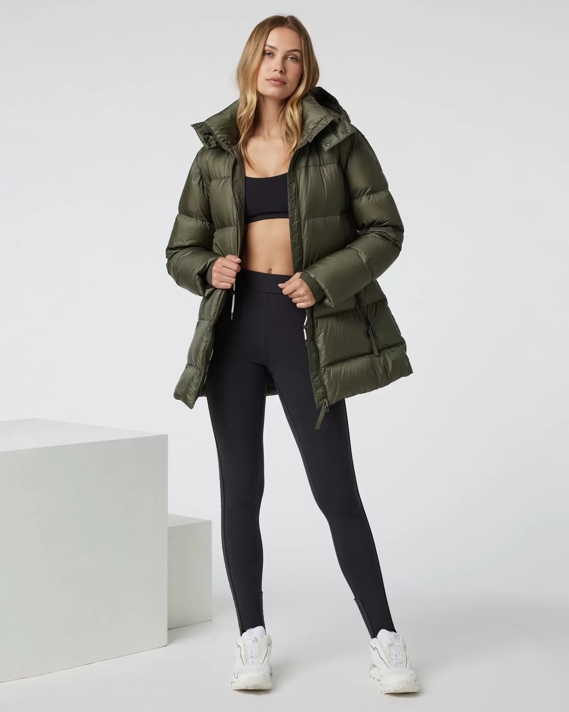 Vuori Vail Long Down Jacket Oregano Clearance
