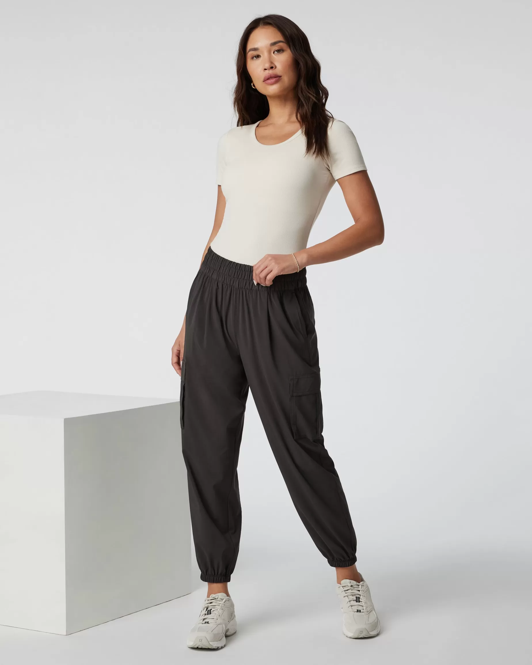 Vuori Villa Cargo Jogger DarkJava Shop