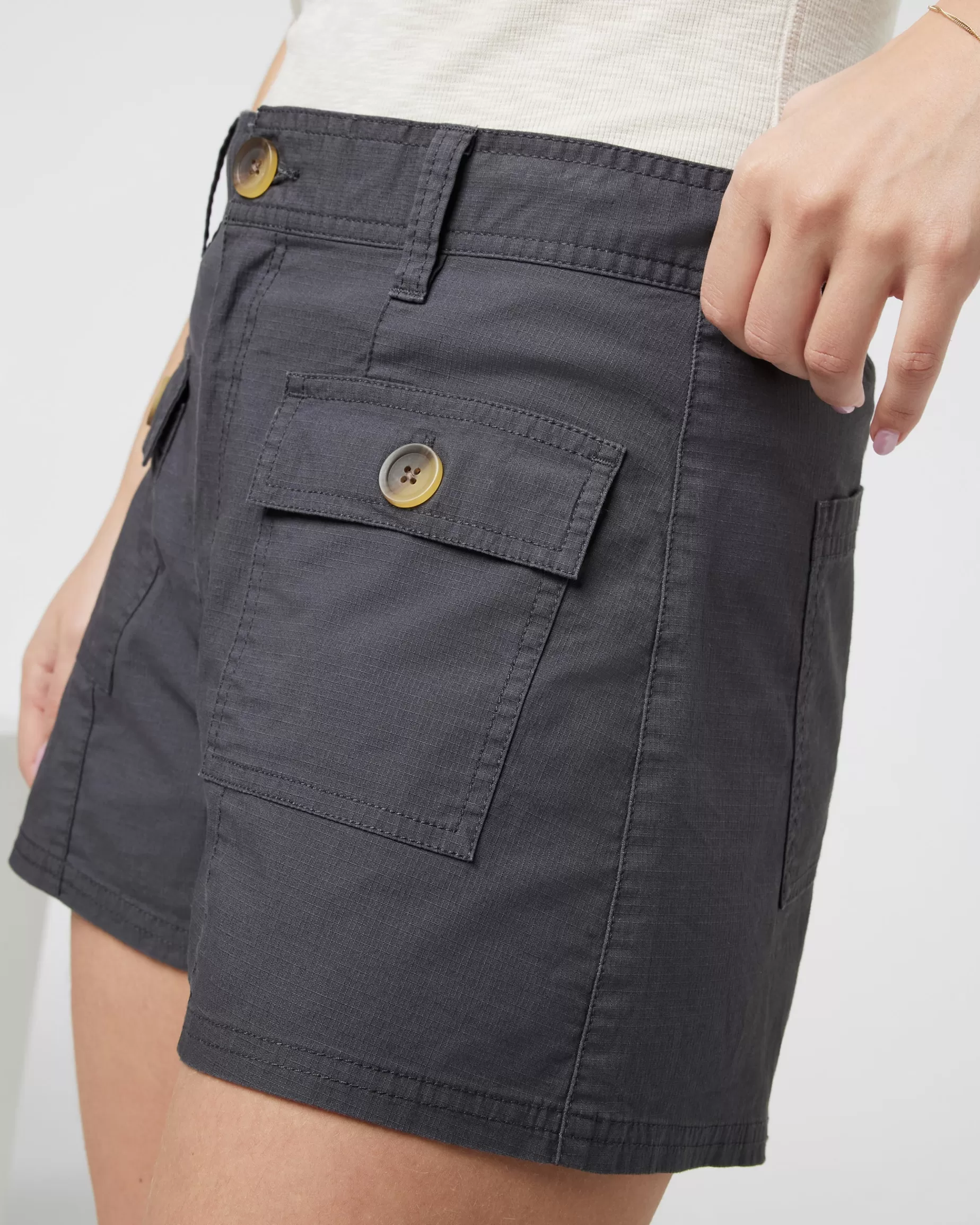 Vuori Vintage Ripstop Utility Short Charcoal Fashion